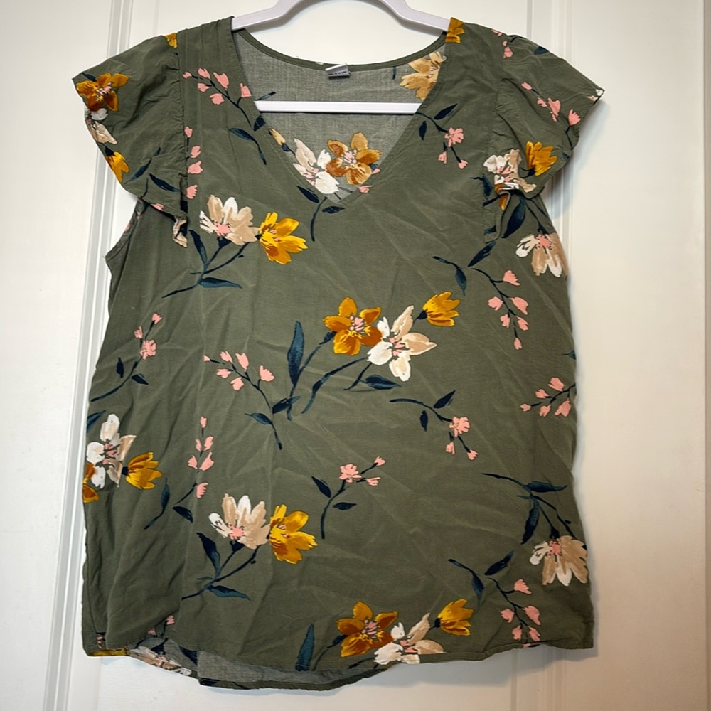Old navy floral top